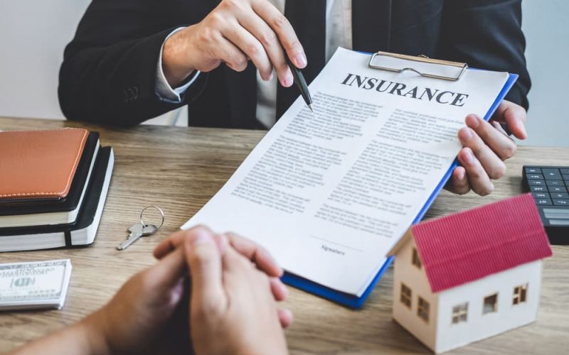 ​What to Do on Your First Offer From the Insurance Company Truck Accident