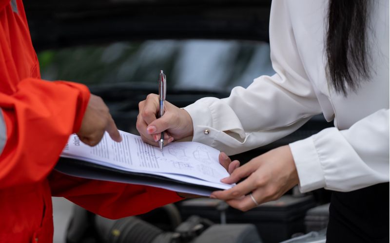 What Evidence Do You Need for a Successful Truck Accident Claim in Seattle?