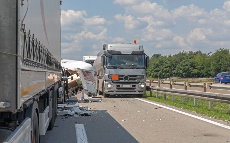 When to Hire a Truck Accident Attorney