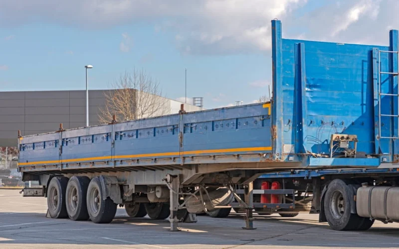 Who Is Liable for a Trailer Detachment Accident in Washington?